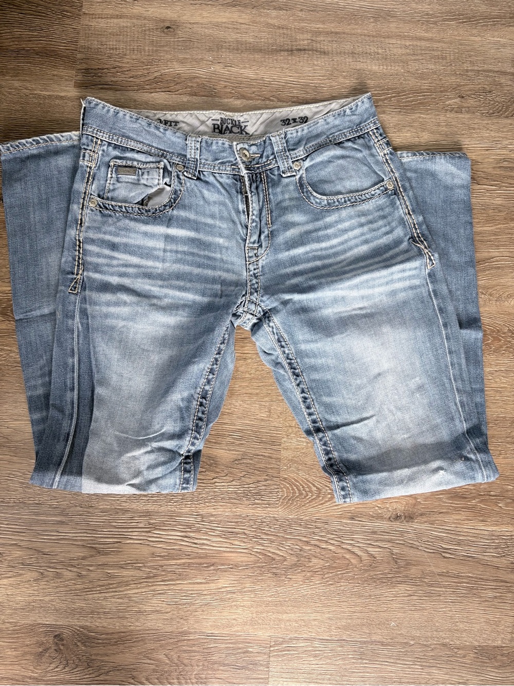 Buckle Light Blue Relaxed Men’s Jeans